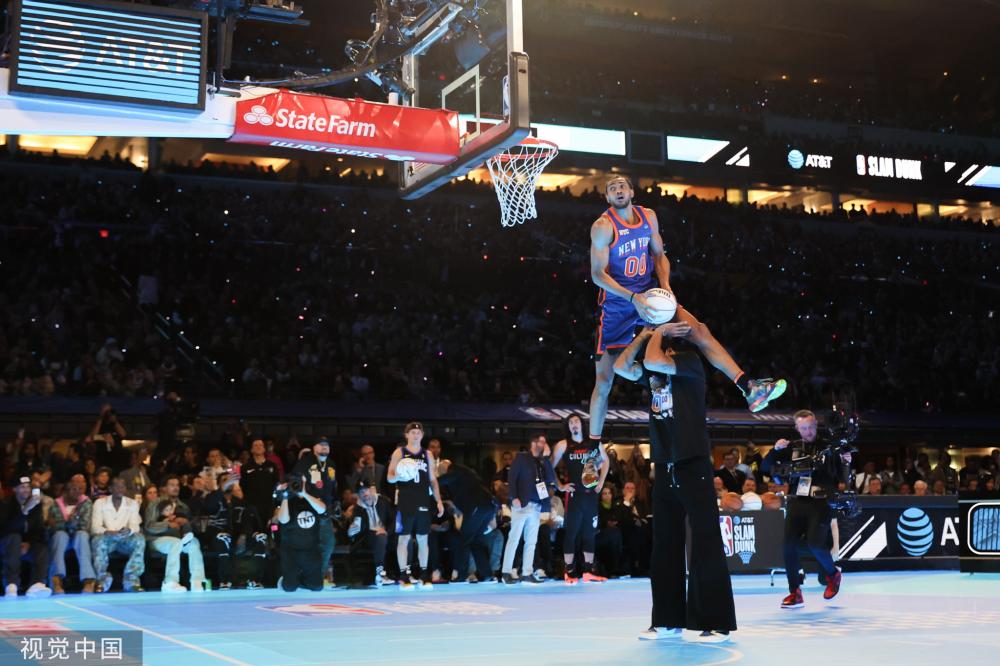 个俱乐部担 个俱乐部担