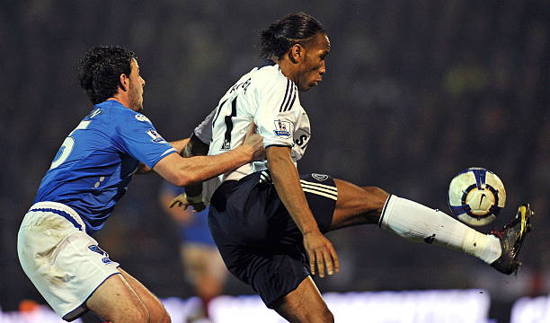 球员全力以 球员全力以