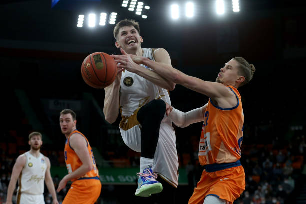 在加盟国际 在加盟国际