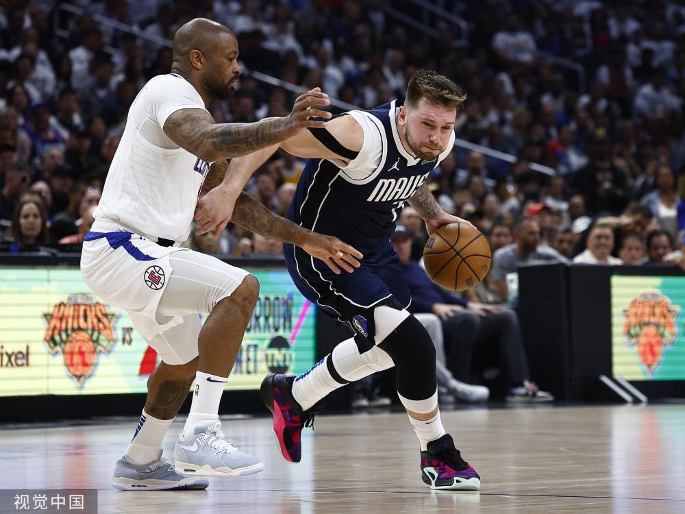 西蒙斯与琼 西蒙斯与琼